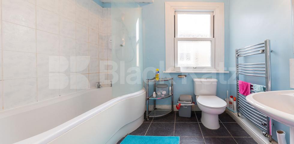 			NEW INSTRUCTION (Private Garden), 3 Bedroom, 1 bath, 1 reception Flat			 Pavillion Terrace, Wood Lane , North Kensington 